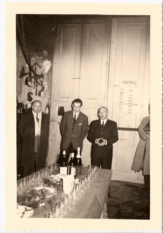 Pot à l'atelier mécanique avec Marcel Pastorelli, Jean-Pierre Croze et Amédée Croze.